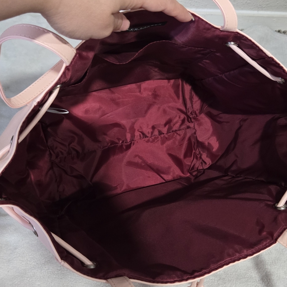 Chic Light Pink Tote Bag - Picture 5 of 5